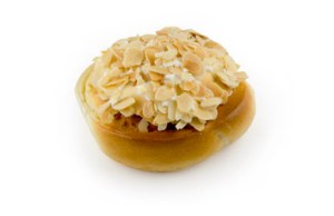 -almond_and_custard_scroll